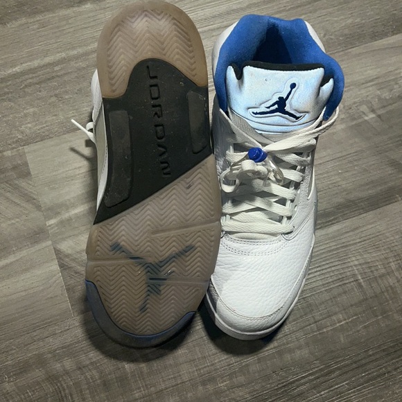 Mens Jordans - Picture 4 of 5